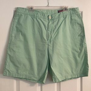 Vineyard Vines Men’s Green Shorts size 38